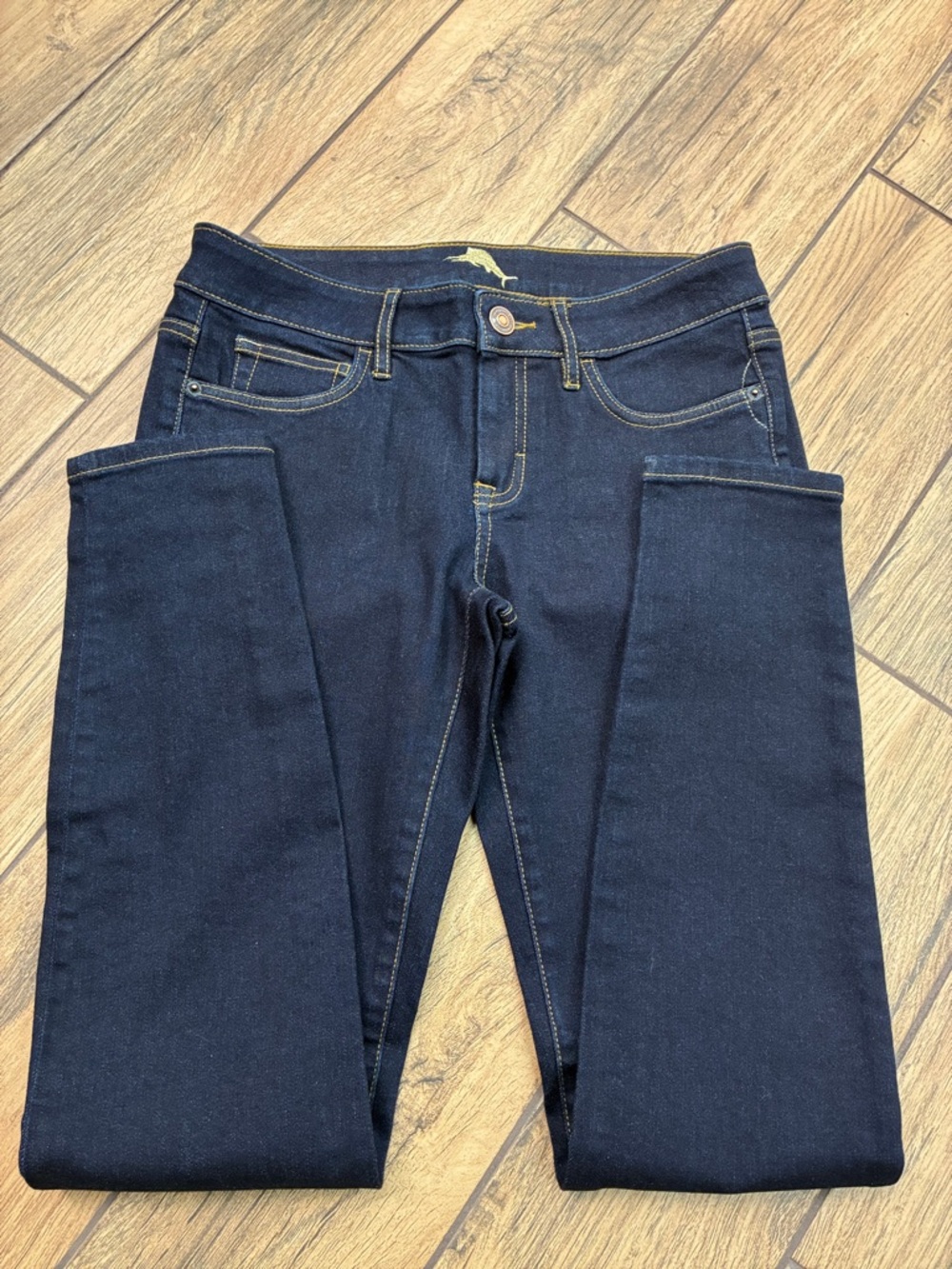 💜Tommy Bahama Dark Indigo Skinny Jeans